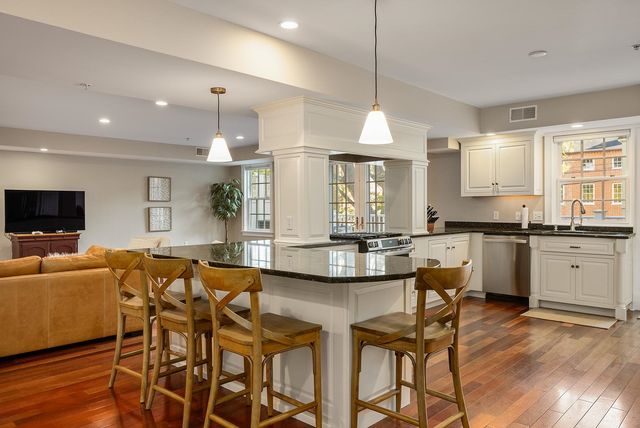 58 State Street, Portsmouth, NH 03801