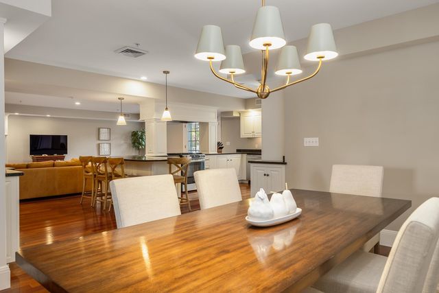 58 State Street, Portsmouth, NH 03801