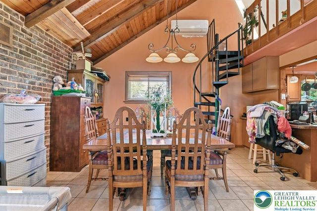 7567 Airport Road, East Allen Twp, PA 18014
