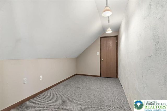 7567 Airport Road, East Allen Twp, PA 18014