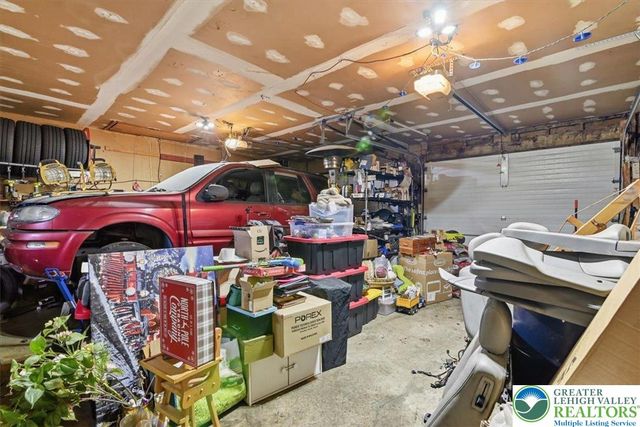 7567 Airport Road, East Allen Twp, PA 18014