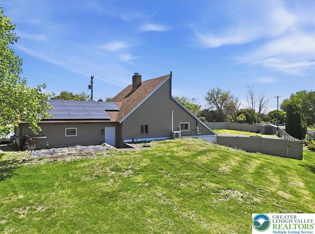 7567 Airport Road, East Allen Twp, PA 18014