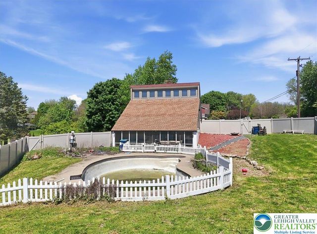 7567 Airport Road, East Allen Twp, PA 18014