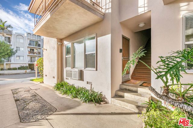 122 N CROFT Avenue 5, Los Angeles, CA 90048