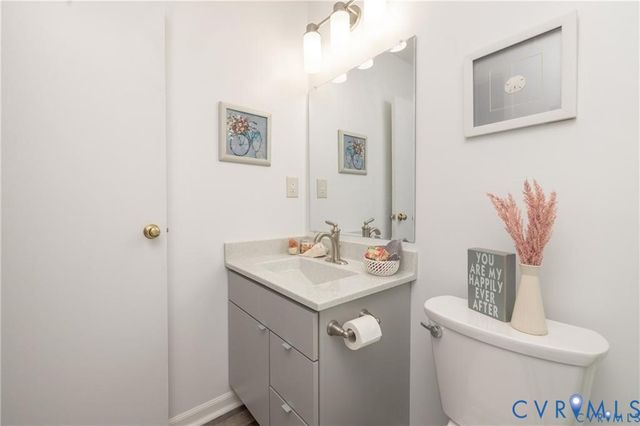 11714 S Briar Patch Dr, Midlothian, VA 23113