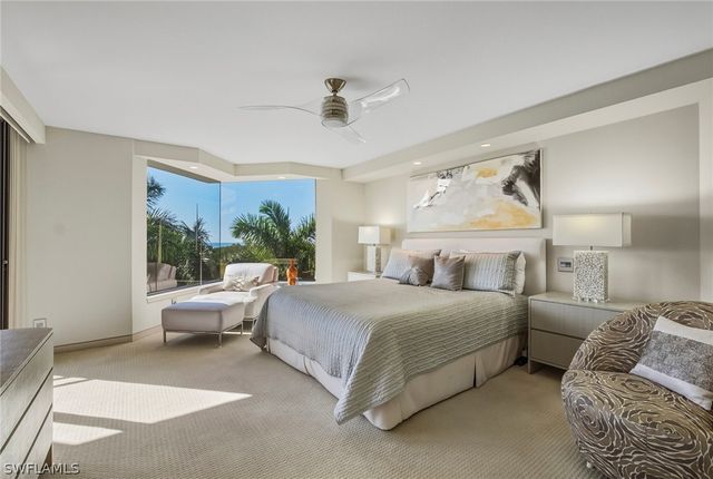 5555 Heron Point DR 401, Naples, FL 34108