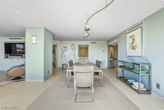 5555 Heron Point DR 401, Naples, FL 34108