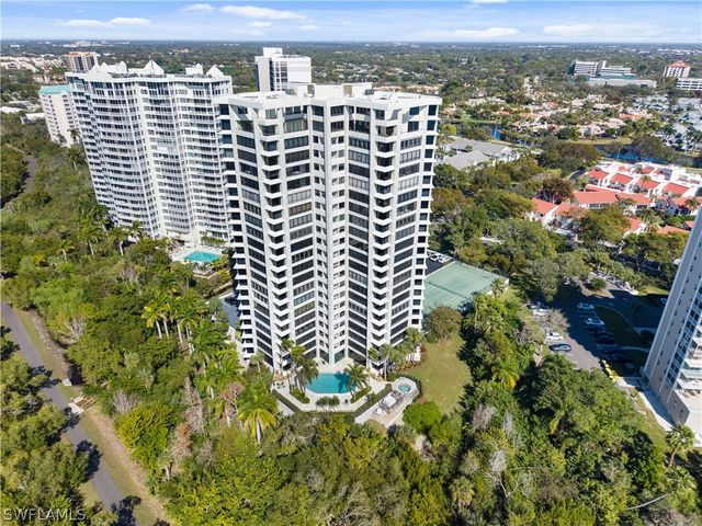 5555 Heron Point DR 401, Naples, FL 34108