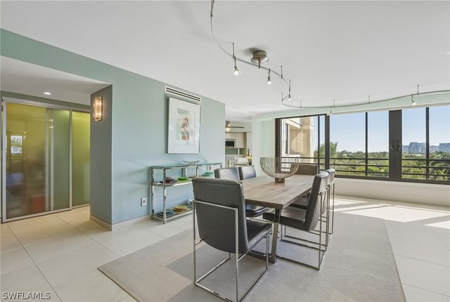 5555 Heron Point DR 401, Naples, FL 34108