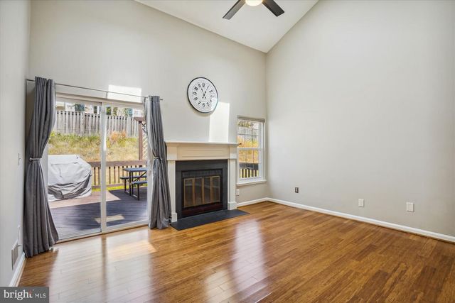 13508 COATES LN, Herndon, VA 20171