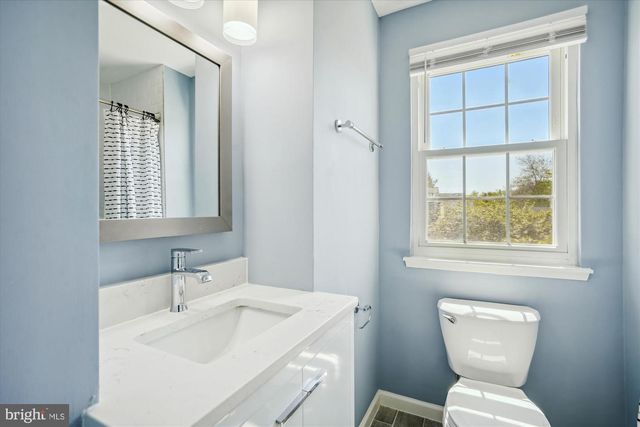 13508 COATES LN, Herndon, VA 20171