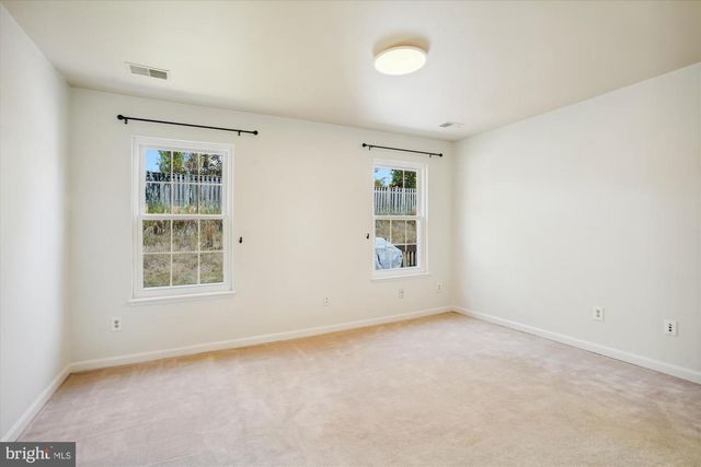 13508 COATES LN, Herndon, VA 20171