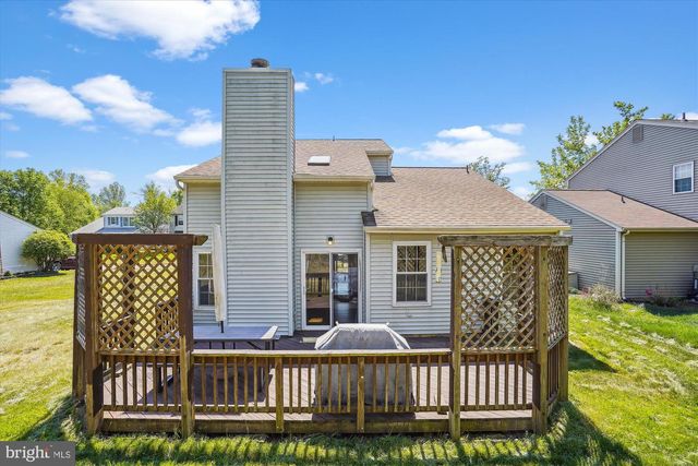 13508 COATES LN, Herndon, VA 20171