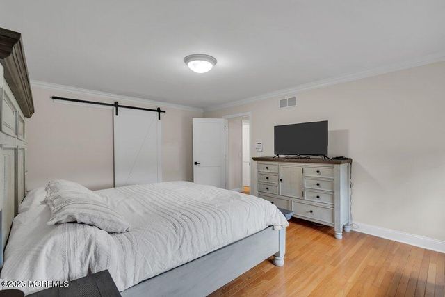 4 Pearl Drive, Toms River, NJ 08753