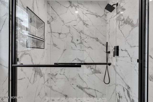 4 Pearl Drive, Toms River, NJ 08753