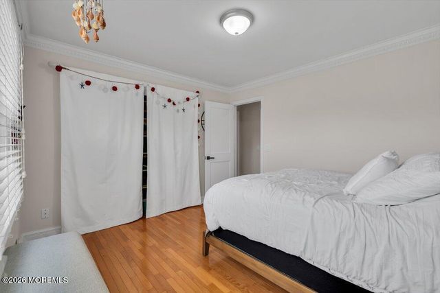 4 Pearl Drive, Toms River, NJ 08753