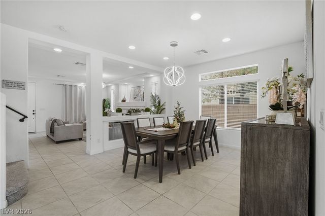 10048 Pipestone Street, Las Vegas, NV 89141