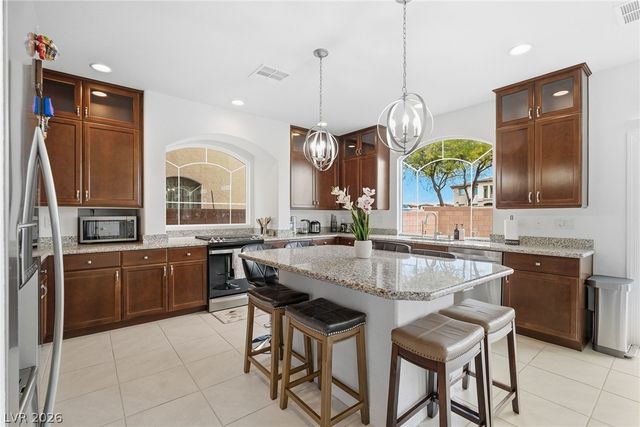 10048 Pipestone Street, Las Vegas, NV 89141