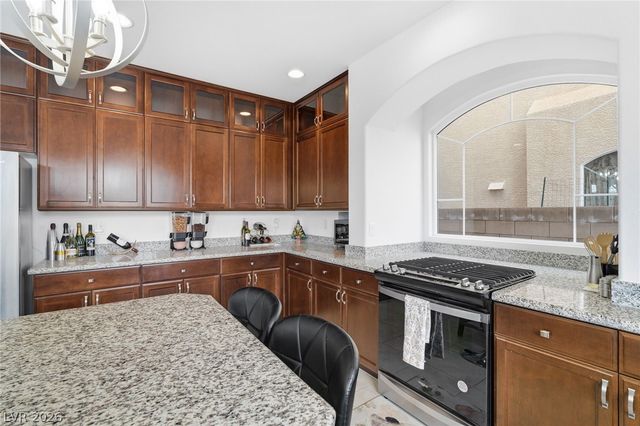 10048 Pipestone Street, Las Vegas, NV 89141