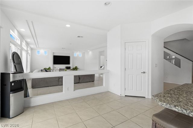 10048 Pipestone Street, Las Vegas, NV 89141