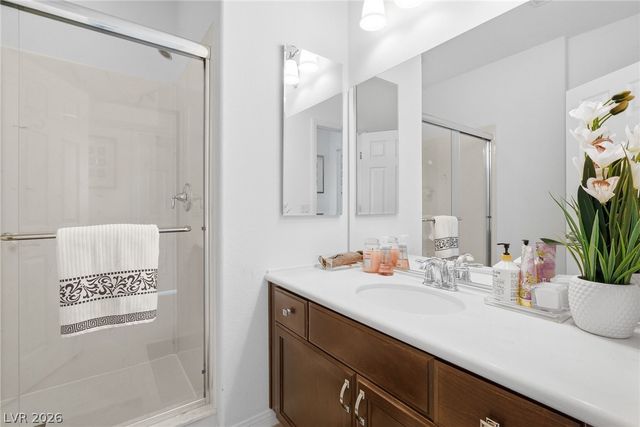 10048 Pipestone Street, Las Vegas, NV 89141