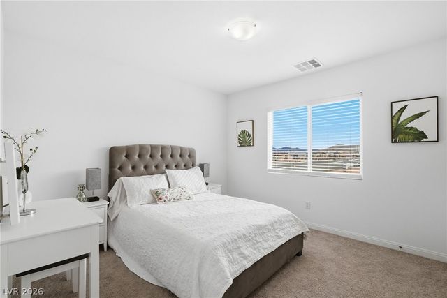 10048 Pipestone Street, Las Vegas, NV 89141
