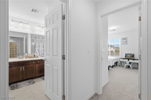 10048 Pipestone Street, Las Vegas, NV 89141