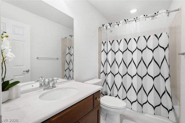 10048 Pipestone Street, Las Vegas, NV 89141