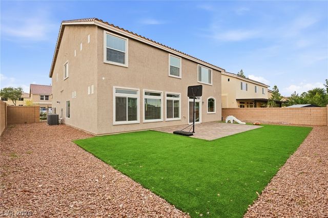 10048 Pipestone Street, Las Vegas, NV 89141