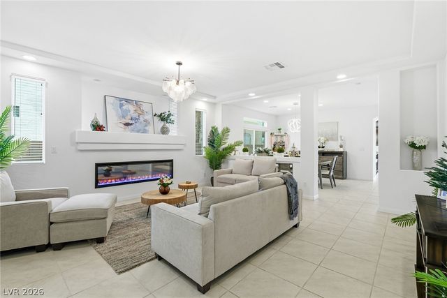 10048 Pipestone Street, Las Vegas, NV 89141