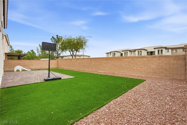 10048 Pipestone Street, Las Vegas, NV 89141