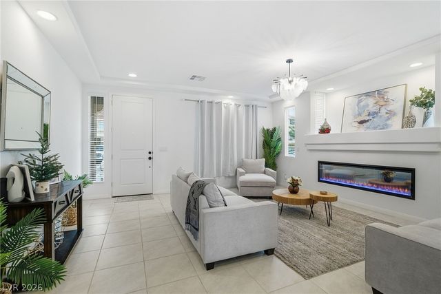 10048 Pipestone Street, Las Vegas, NV 89141