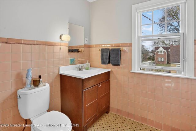 20 University Drive, East Lansing, MI 48823