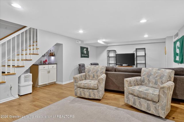 20 University Drive, East Lansing, MI 48823