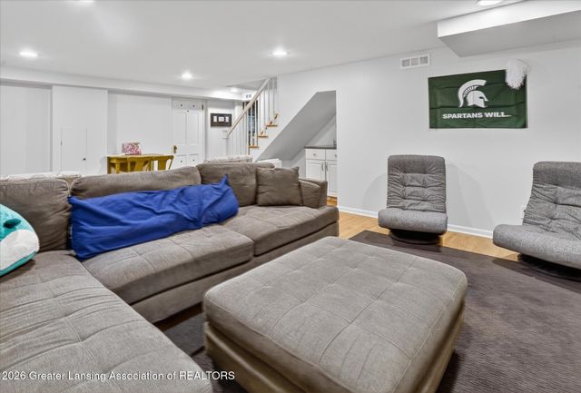 20 University Drive, East Lansing, MI 48823