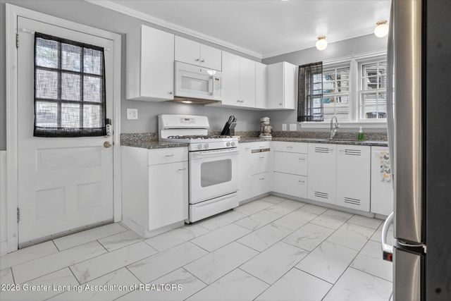 20 University Drive, East Lansing, MI 48823