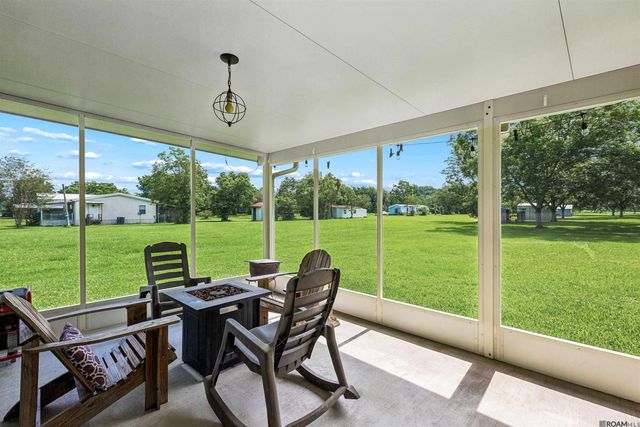 3003 Oakland Rd, Lakeland, LA 70752
