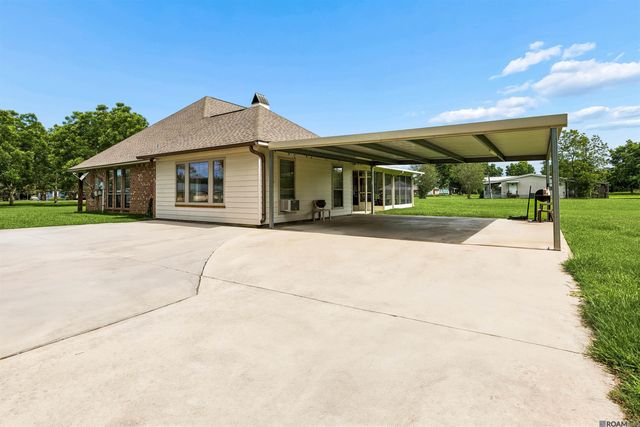 3003 Oakland Rd, Lakeland, LA 70752