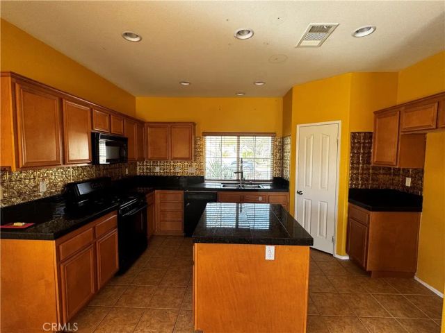 64313 Pyrenees, Desert Hot Springs, CA 92240