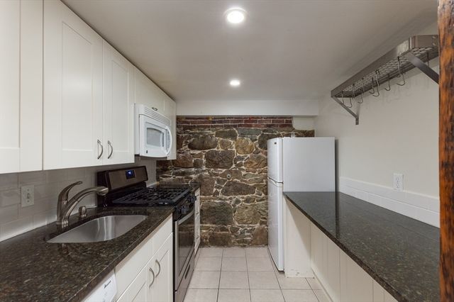 37 Grove Street 1, Boston, MA 02114