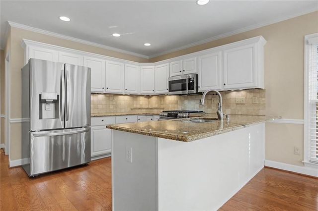 4480 Dobbs Crossing, Marietta, GA 30068