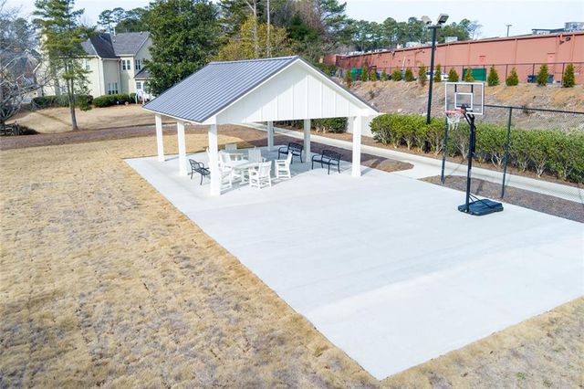 4480 Dobbs Crossing, Marietta, GA 30068