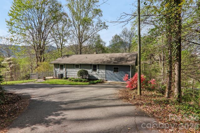 74 Link Circle, Maggie Valley, NC 28751