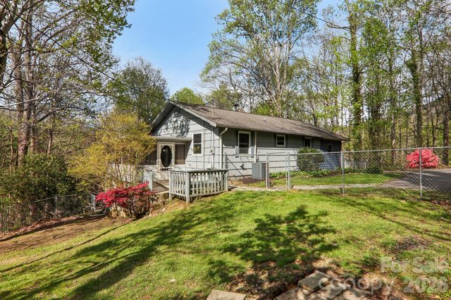 74 Link Circle, Maggie Valley, NC 28751