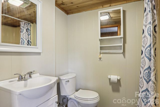 74 Link Circle, Maggie Valley, NC 28751