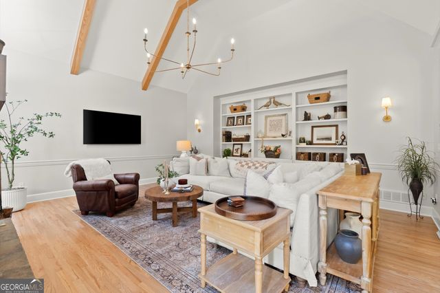 370 Woodcreek Lane, Fayetteville, GA 30215