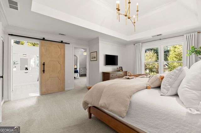 370 Woodcreek Lane, Fayetteville, GA 30215