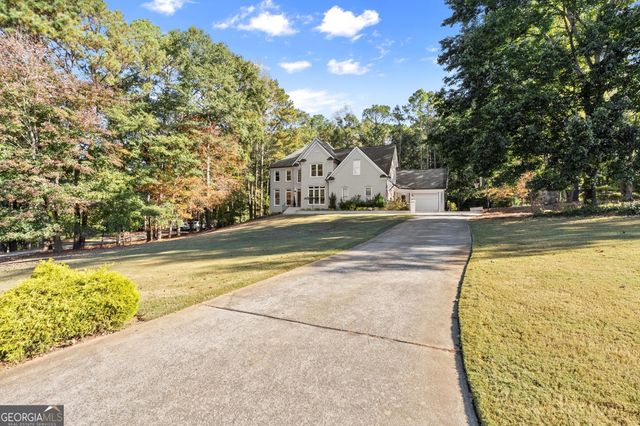 370 Woodcreek Lane, Fayetteville, GA 30215