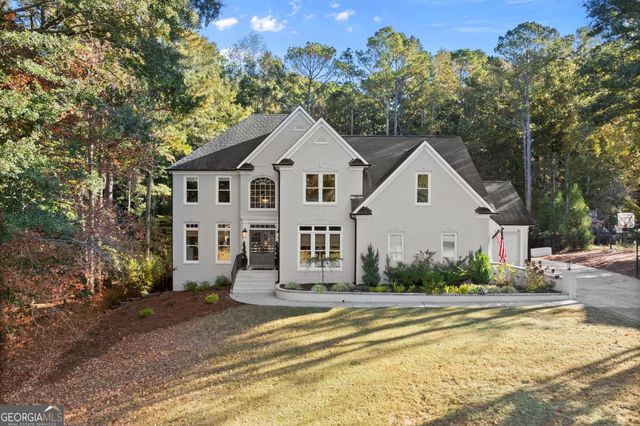 370 Woodcreek Lane, Fayetteville, GA 30215