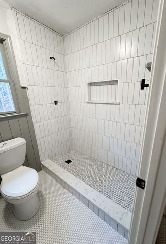 370 Woodcreek Lane, Fayetteville, GA 30215